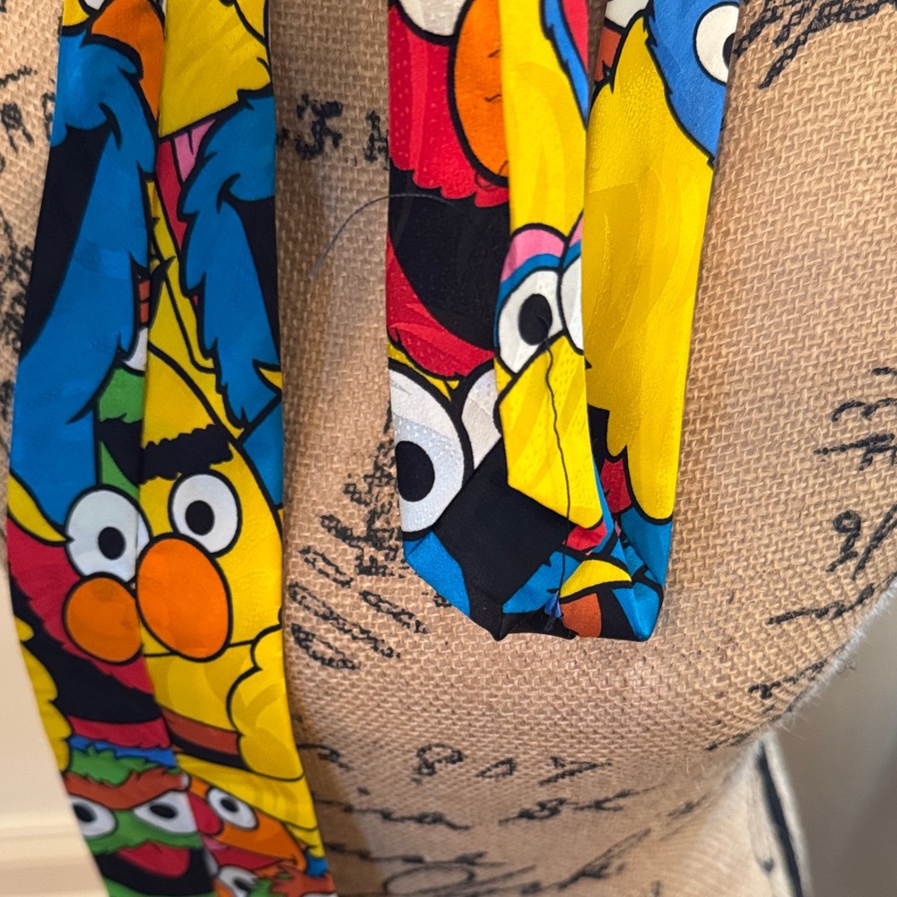 Vintage Vibrant Colorful Sesame Street Character Silk Tie - Picture 4 of 4
